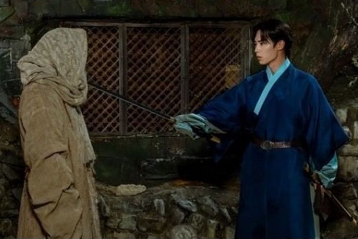 Joo Sang Wook Terkejut Kembali Berjumpa dengan Ayahnya di Alchemy of Souls
