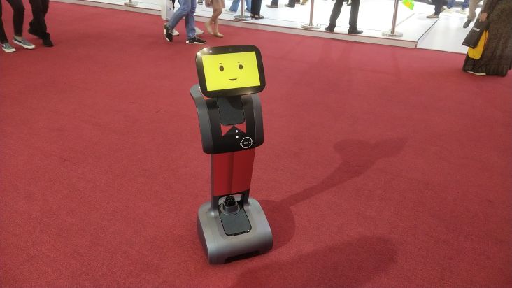 Kenalan dengan Temi, Robot Asisten yang Memandu Pengunjung GIIAS 2022