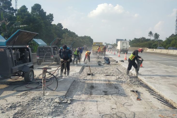 Lewat Jalan Tol Jagorawi, Perhatikan Titik Perbaikan Jalan Berikut Ini