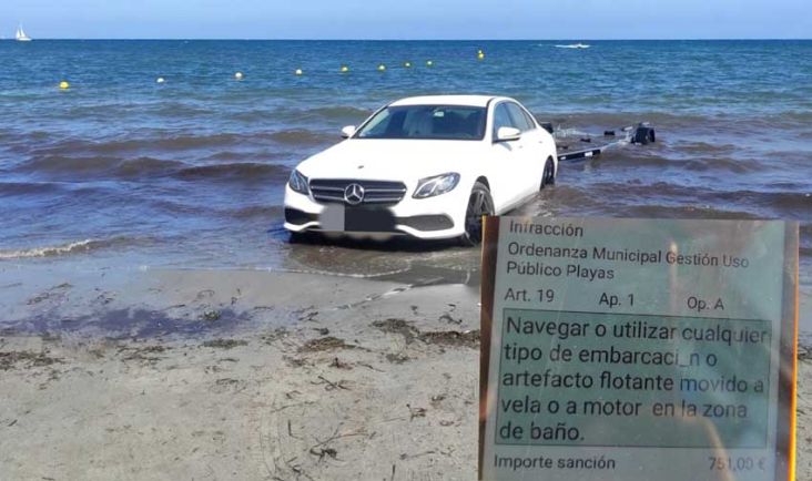 Terdampar di Pantai Mediterania, Mercedes-Benz E-Class Ini Malah Kena Denda Rp11 Juta