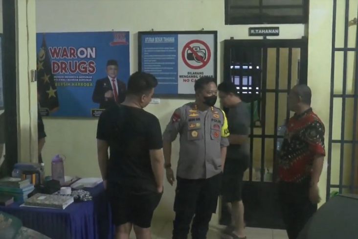 Memalukan! Anggota DPRD Polewali Mandar Tertangkap Basah saat Transaksi Sabu