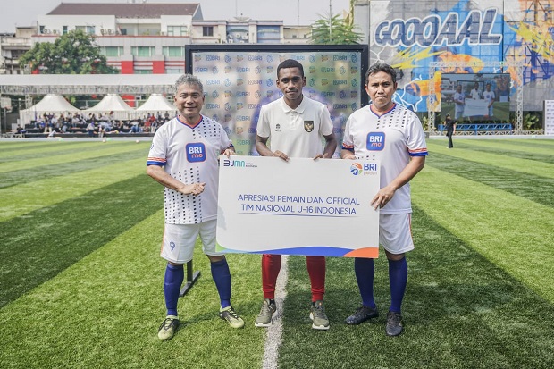 Dorong Regenerasi Pemain Sepak Bola Nasional, BRI Berikan Apresiasi kepada Timnas U-16