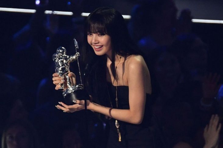 Lisa BLACKPINK Cetak Sejarah, Jadi Solois Pertama yang Menangkan Best K-Pop MTV VMA