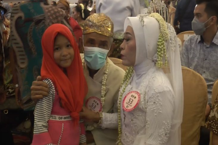 Meriah! 120 Pasangan Nikah Massal Mewah di Surabaya, Pesta Pernikahan Telan Biaya Rp4 Miliar