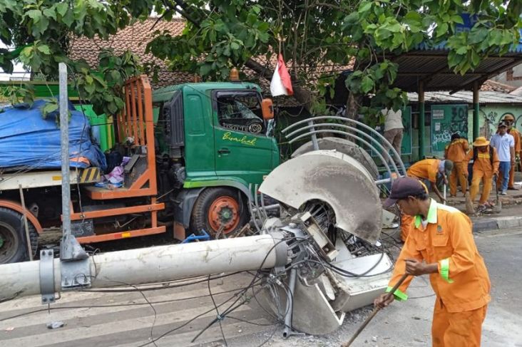 BREAKING NEWS: Sopir Truk Maut di Bekasi Resmi Jadi Tersangka