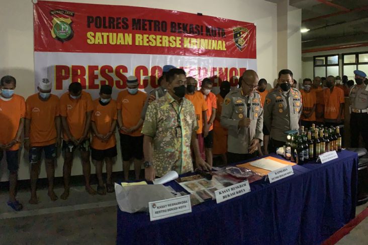 Selama 1 Minggu, Polisi Tangkap 8 Pengedar dan Pemakai Narkoba di Bekasi
