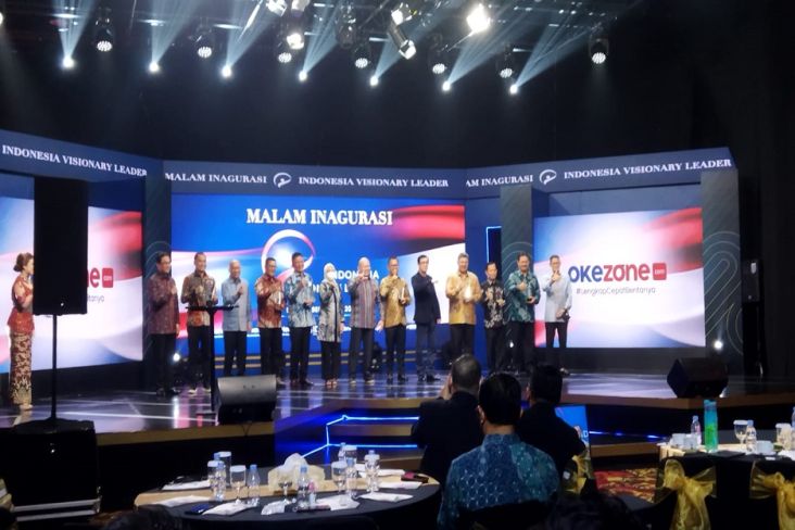 Berprestasi Dukung Pemulihan Ekonomi, Lima Kepala Daerah Raih Penghargaan IVL Season X