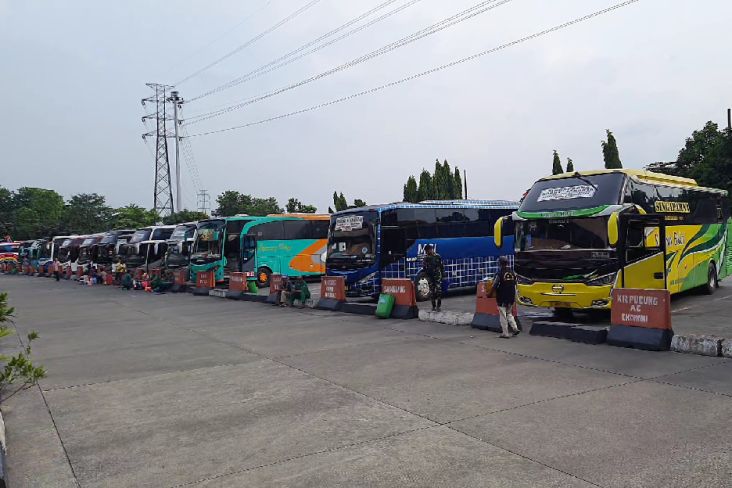 Harga BBM Naik, Tarif Bus AKAP di Terminal Kampung Rambutan Melonjak hingga Rp100.000