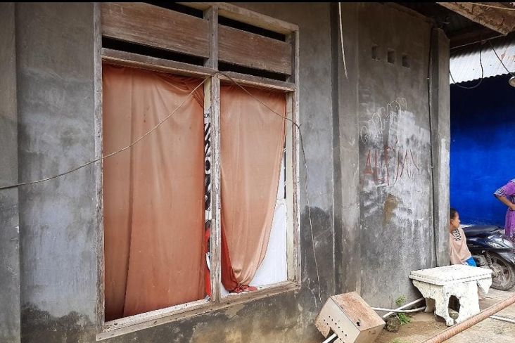 3 Ledakan Hebat Guncang Markas Polairud Polda Sulawesi Tenggara Akibatkan Rumah Warga Rusak