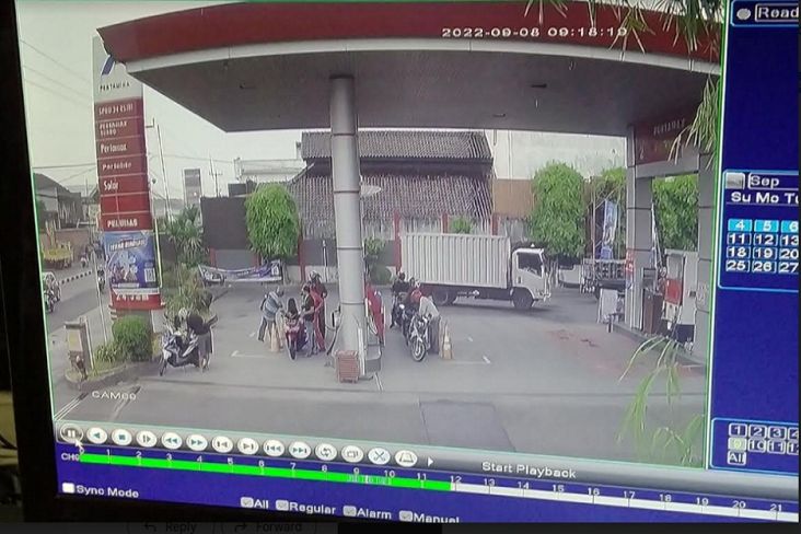 Nekat Bakar Motor Sedang Mengisi BBM di SPBU, Pria di Cirebon Dibekuk Aparat Keamanan