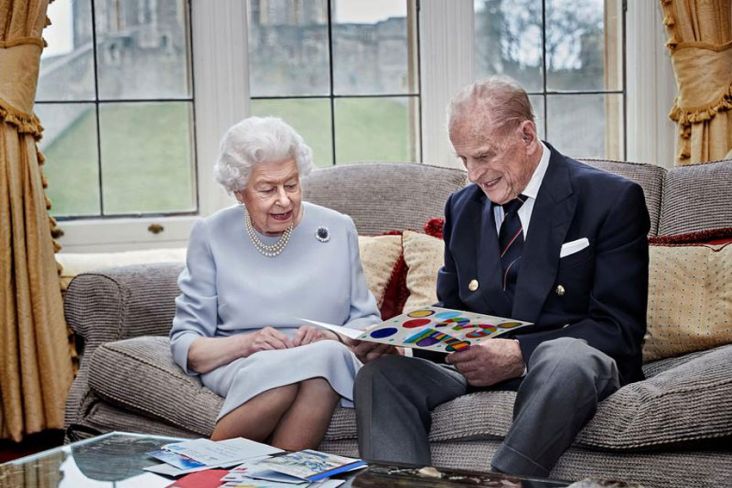 Ratu Elizabeth II Akan Dimakamkan Berdampingan dengan Pangeran Philip