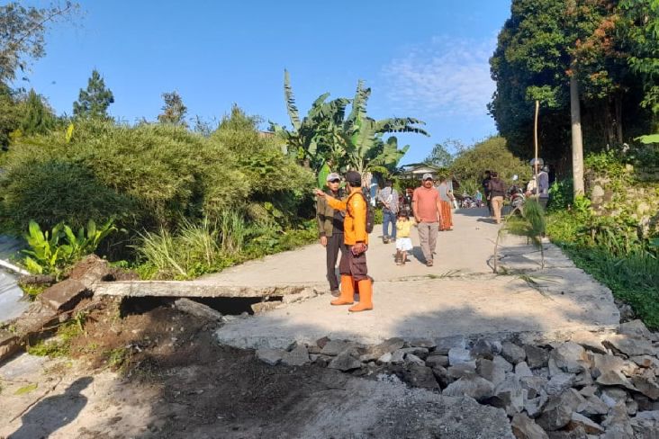 Bogor Tetapkan Status Tanggap Darurat Bencana Pergerakan Tanah di Kampung Curug
