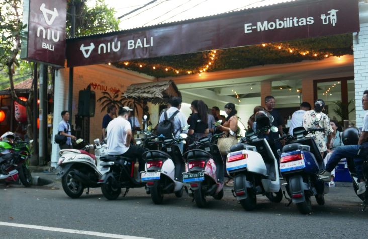 NIU Mobility Bikin Flagship Store dari Plastik Daur Ulang di Bali