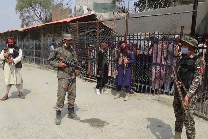Pasukan Taliban dan Pakistan Baku Tembak di Perbatasan, Ini Sebabnya