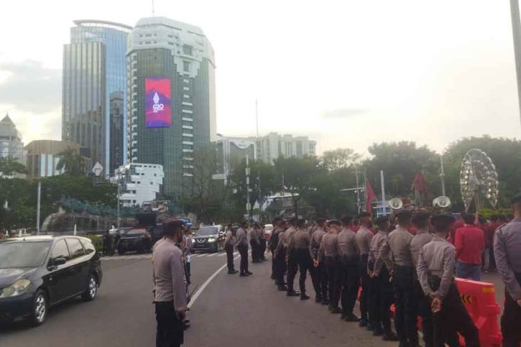 Jalan Medan Merdeka Barat Dibuka, Lalin Arah Bundaran HI Kembali Normal