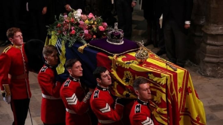 Prosesi Pemakaman Ratu Elizabeth II Berlangsung Haru