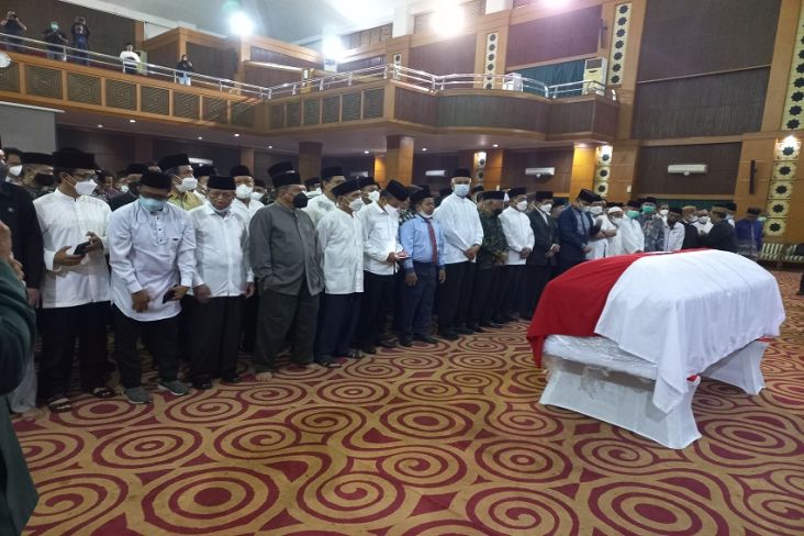 Jenazah Azyumardi Azra Disholatkan di UIN Syarif Hidayatullah Jakarta