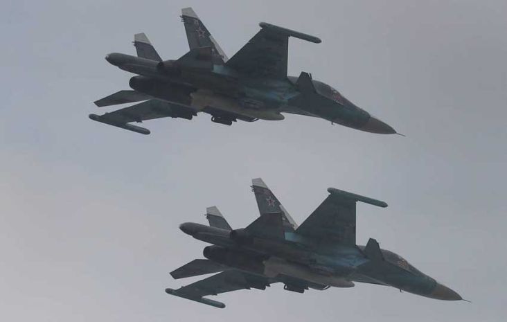 Pengebom Su-34 Rusia Hancurkan Bengkel Senjata Ukraina dengan Rudal Kh-29