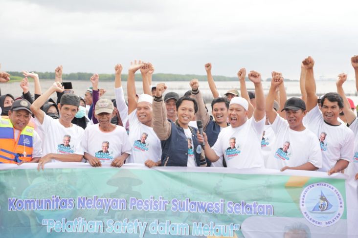 Komunitas Nelayan di Makassar Suarakan Ganjar Presiden 2024