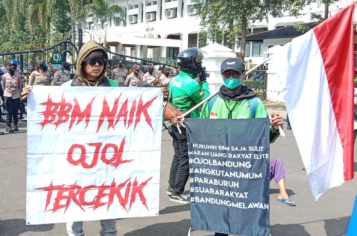 Demo Kenaikan BBM, Ojol di Bandung Sebut Pertalite Cepat Habis