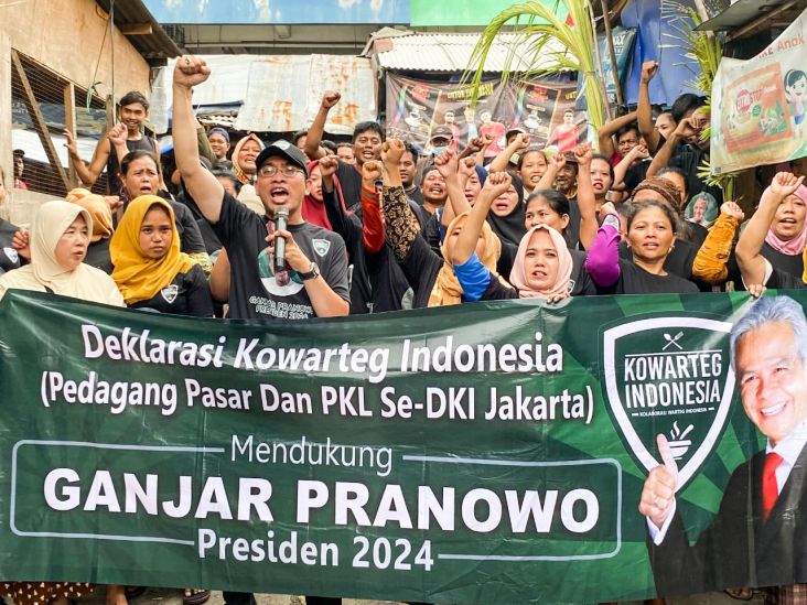 Komunitas Warteg, PKL, dan Pedagang Pasar Kramat Jati Suarakan Ganjar Presiden 2024