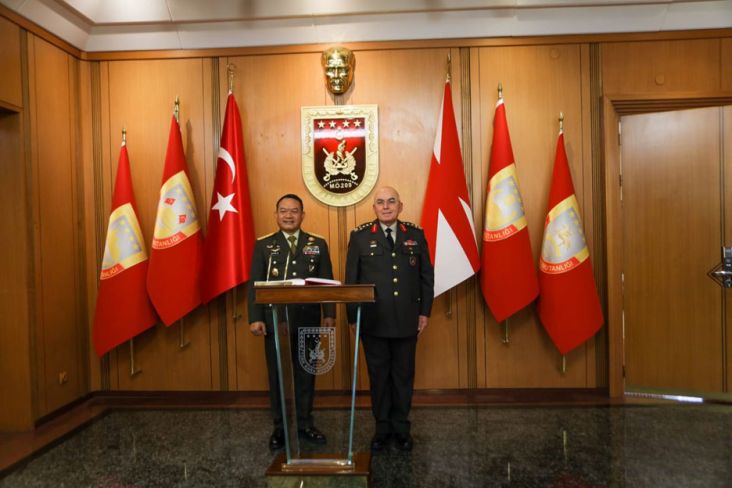 Lawatan ke Turki, KSAD Dudung dan Jenderal Musa Avsever Bahas Kerja Sama Militer