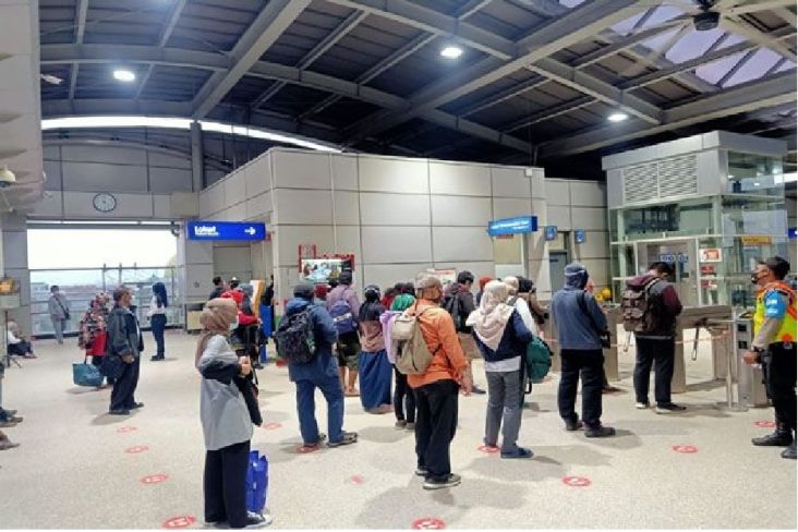 Berkat Stasiun Uang Elektronik, 62% Penumpang Commuterline Gunakan KMT
