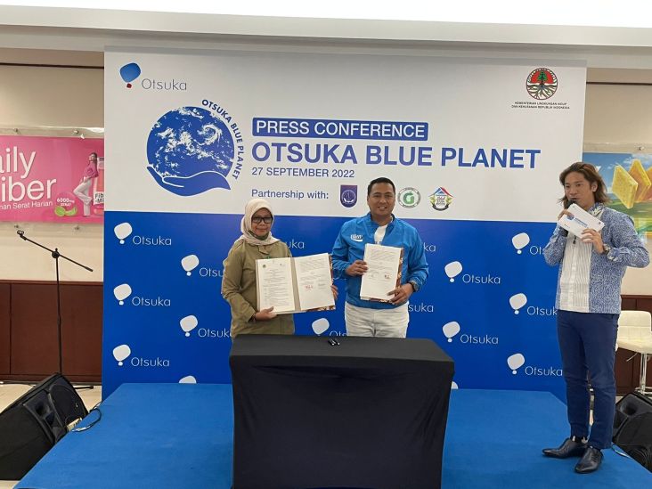 Otsuka Blue Planet, Gerakan Edukasi Atasi Masalah Sampah dan Lingkungan Hidup