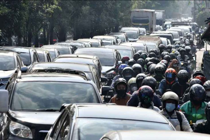 Urai Kemacetan, F-PKS DPRD Usul Pemprov DKI Batasi Warga Beli Kendaraan