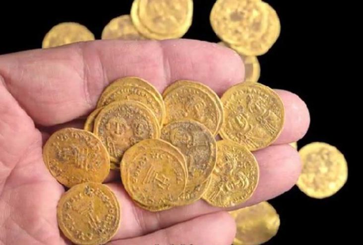 Penemuan Tumpukan Koin Emas Kuno di Israel, Bergambar Kaisar Heraclius dan Phocas