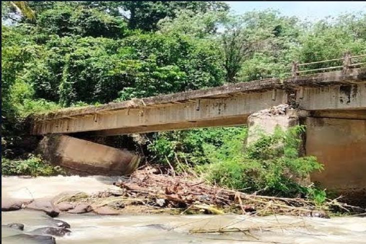 Abrasi karena Luapan Air Sungai, Akses Jalan Antardesa di Empat Lawang Terputus