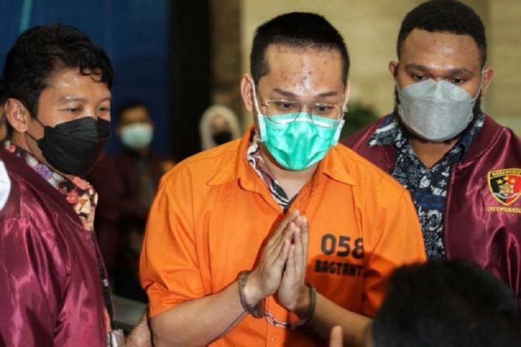 Terdakwa Kasus Investasi Bodong Indra Kenz Dituntut 15 Tahun Penjara