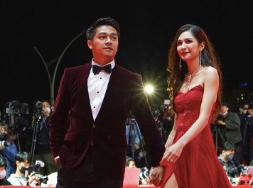 Kompak Hadiri Festival Film Busan 2022 Bareng Mikha Tambayong, Deva Mahenra: Berkat Kerja Keras