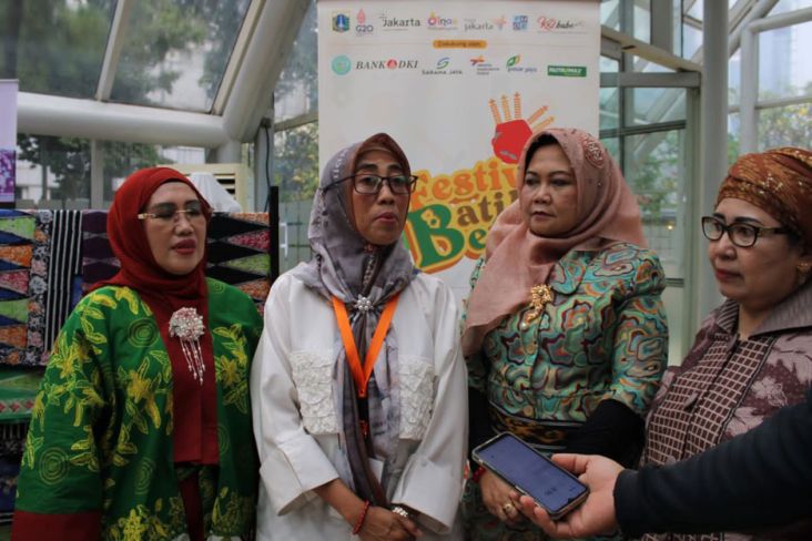 Sahabat Perempuan Mengenalkan Batik Betawi kepada Masyarakat Jakarta