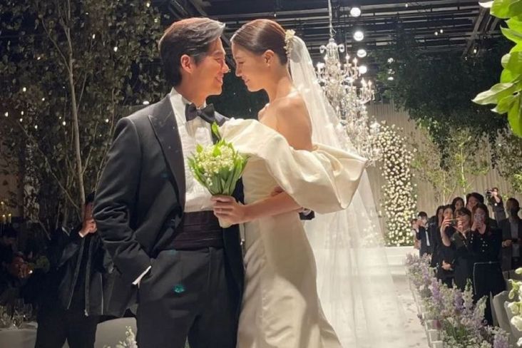 Potret Pernikahan Nam Goong Min dan Jin Ah Reum yang Bertabur Bintang