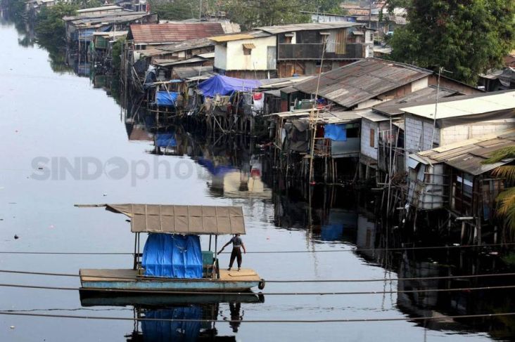 Basarnas Peringatkan Warga Bantaran Sungai di Jakarta Waspada Banjir