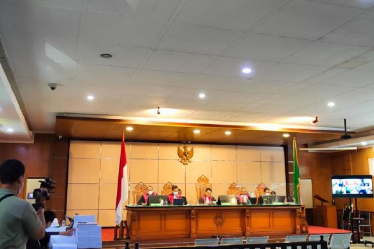 Tok! Wali Kota Bekasi Nonaktif Rahmat Effendi Divonis 10 Tahun Penjara