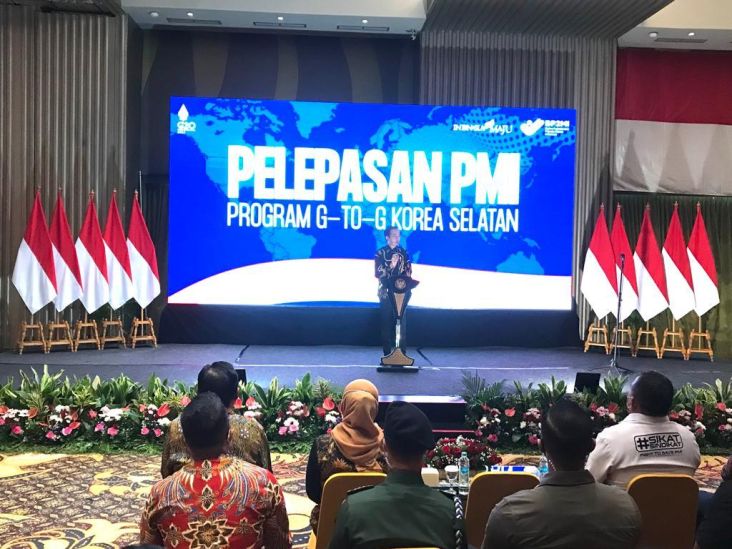 Presiden Jokowi Bangga Lepas 597 Pekerja Migran Indonesia G to G ke Korea Selatan