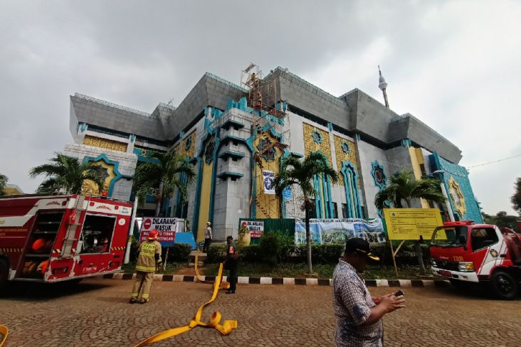 Kepulan Asap Kembali Muncul di Masjid Jakarta Islamic Center, 6 Mobil Damkar Dikerahkan