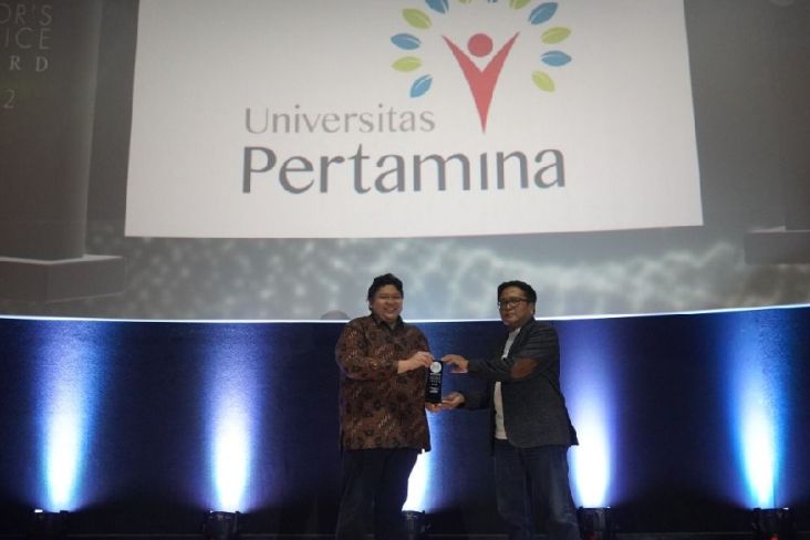 Getol Lakukan Transformasi Digital, UPER Raih Omni Education Platform of The Year