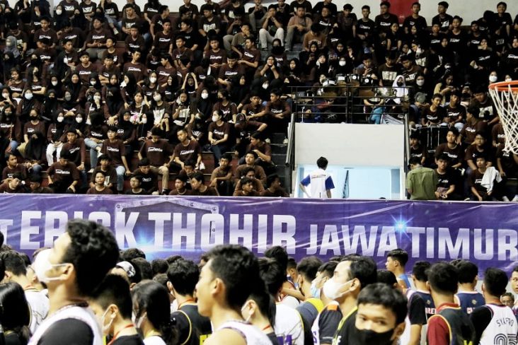 Ribuan Pelajar Antusias Ramaikan Kompetisi Basket Erick Thohir di Jatim