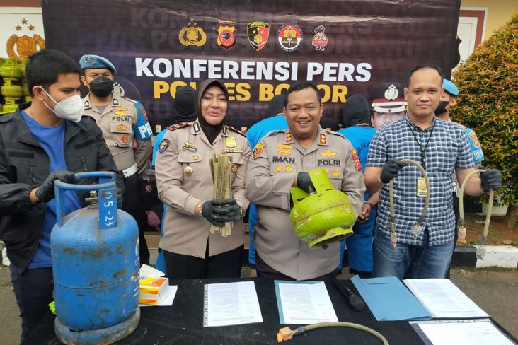 Polisi Bongkar Praktik Gas Oplosan Beromzet Ratusan Juta Rupiah di Bogor