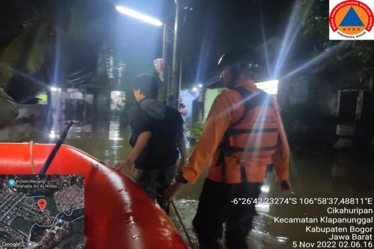 Kali Cibarengkok Meluap, Permukiman di Klapanunggal Bogor Terendam Banjir