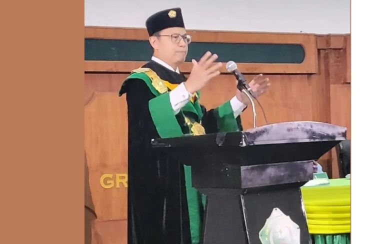 Prof Taruna Ikrar Dikukuhkan Jadi Guru Besar Tetap Farmakologi FK Universitas Malahayati Lampung