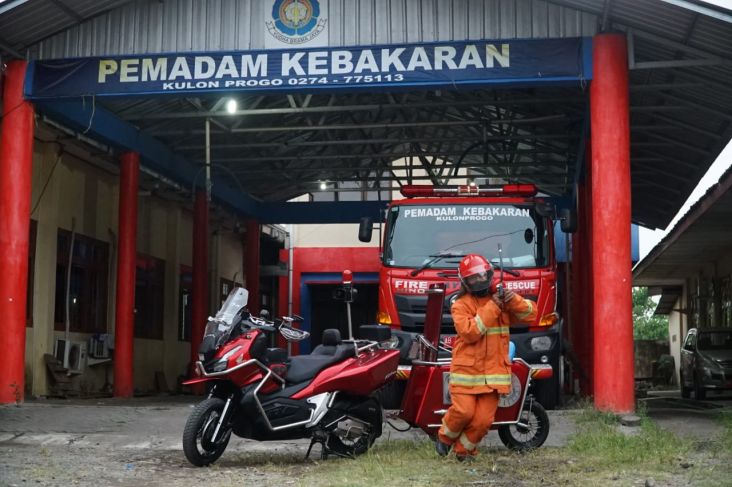 Usung Konsep Motorescue, Honda ADV Diubah Jadi Motor Pemadam Kebakaran