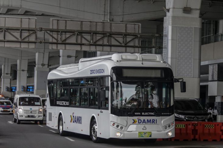 Jadwal dan Tarif Bus Damri Bandara Soetta di Jabodetabek