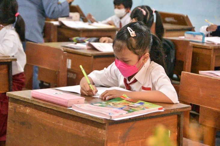 Mulai Besok, SD dan SMP di Surabaya Bebaskan PR bagi Murid