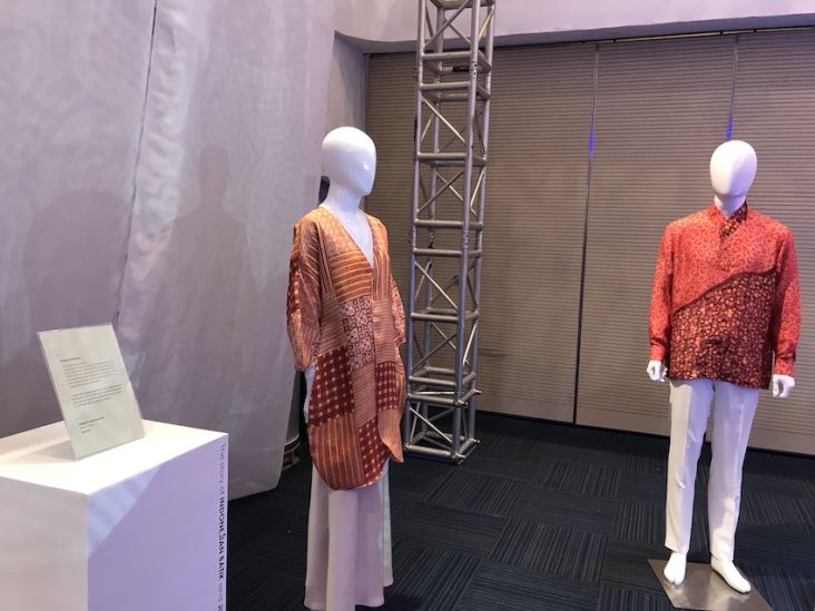 Kolaborasi Fashion Indonesia-Korea, Hadirkan Busana Perpaduan Batik dengan Hanbok