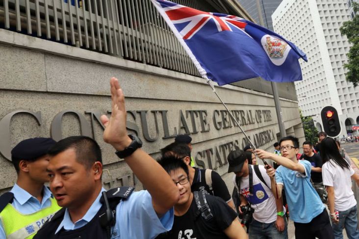 Kibarkan Bendera Era Kolonial, Warga Hong Kong Dihukum Penjara