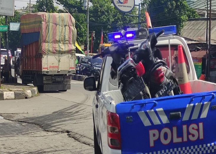 Truk Rem Blong Tabrak Sejumlah Motor di Banyumanik Kota Semarang